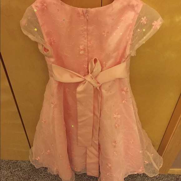 Bonnie Jean girls party dress size 5 in peach - Picture 4 of 4